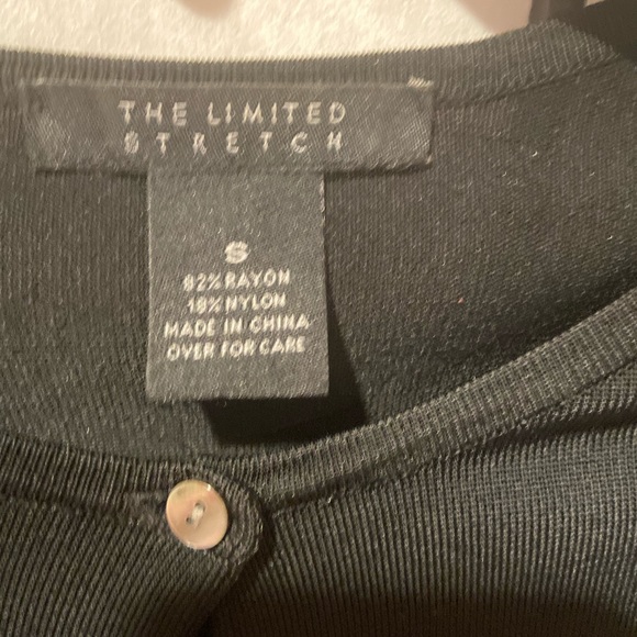 The limited black cardigan - Picture 3 of 9